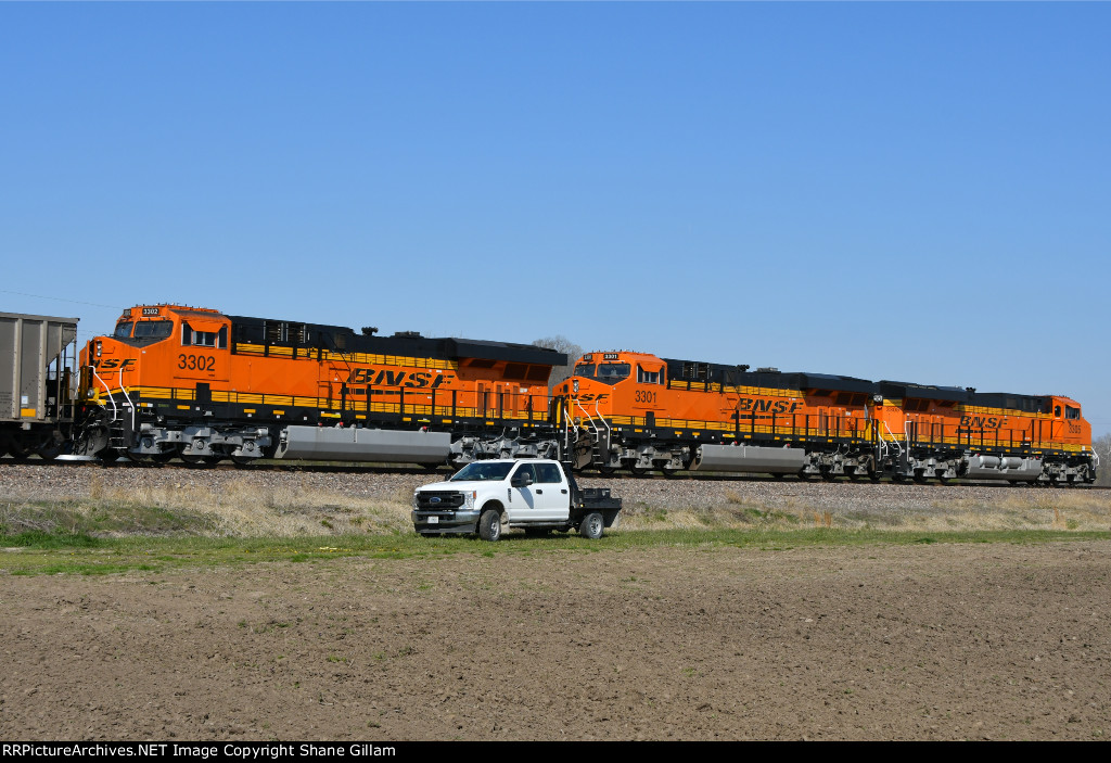 BNSF 3302